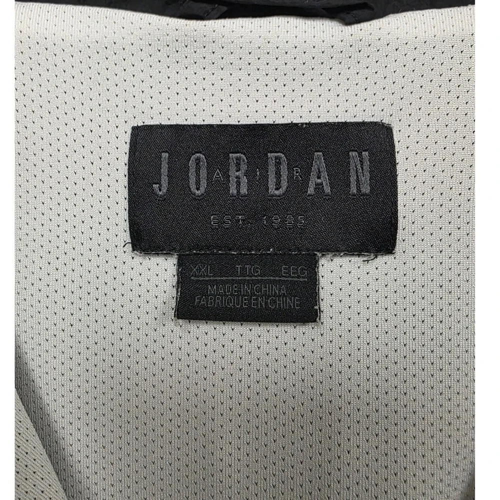 Jordan Windbreaker Men XXL Black White Jumpman Air Hooded Full Zip Sport Jacket